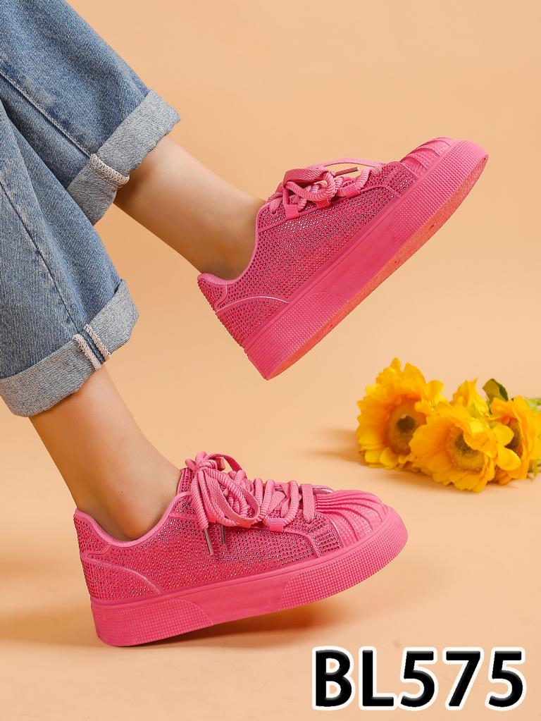 Buty sportowe damskie Roz 36-41 / 12 par